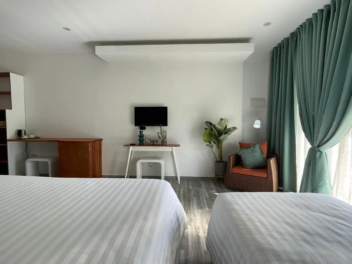 Bella Napoli Resort & Resto 邦劳 3*,