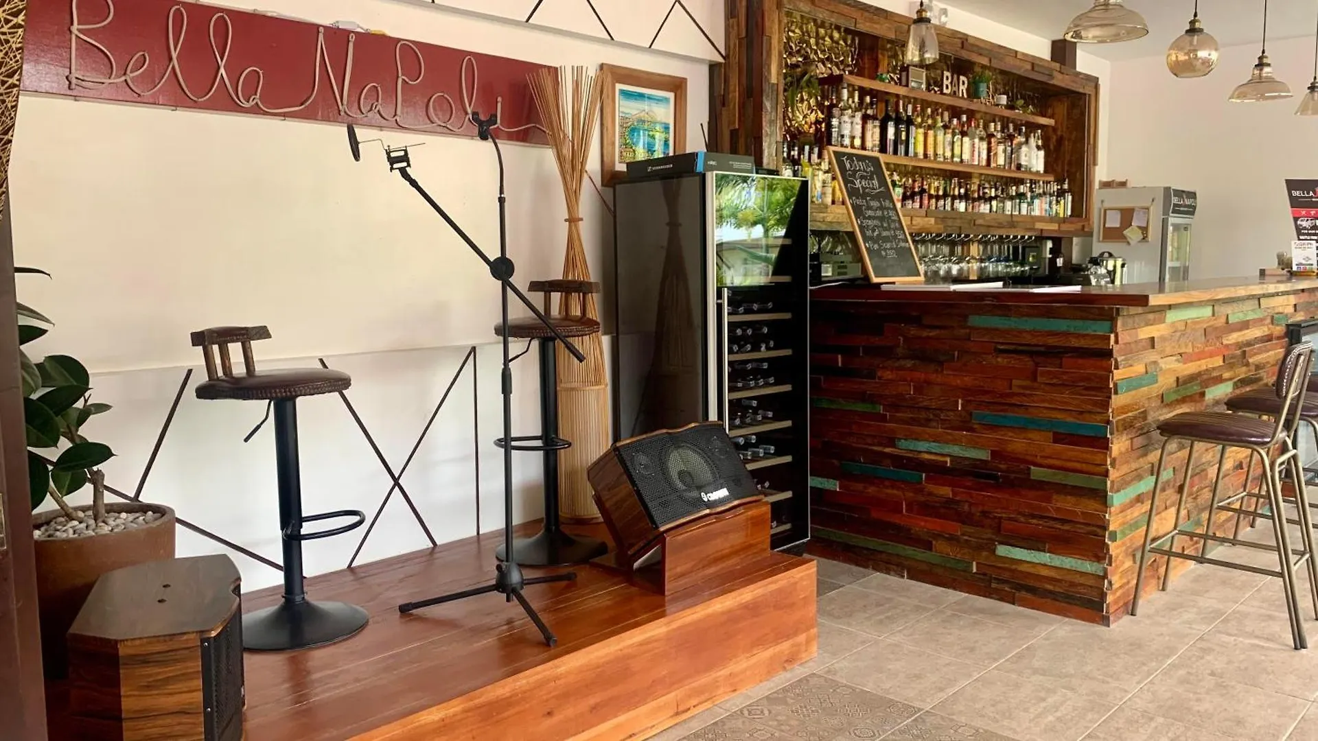 Bella Napoli Resort & Resto 邦劳 菲律宾